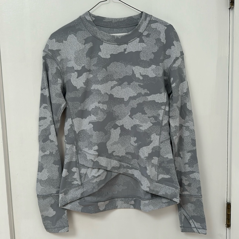 Lululemon gray camo sweatshirt